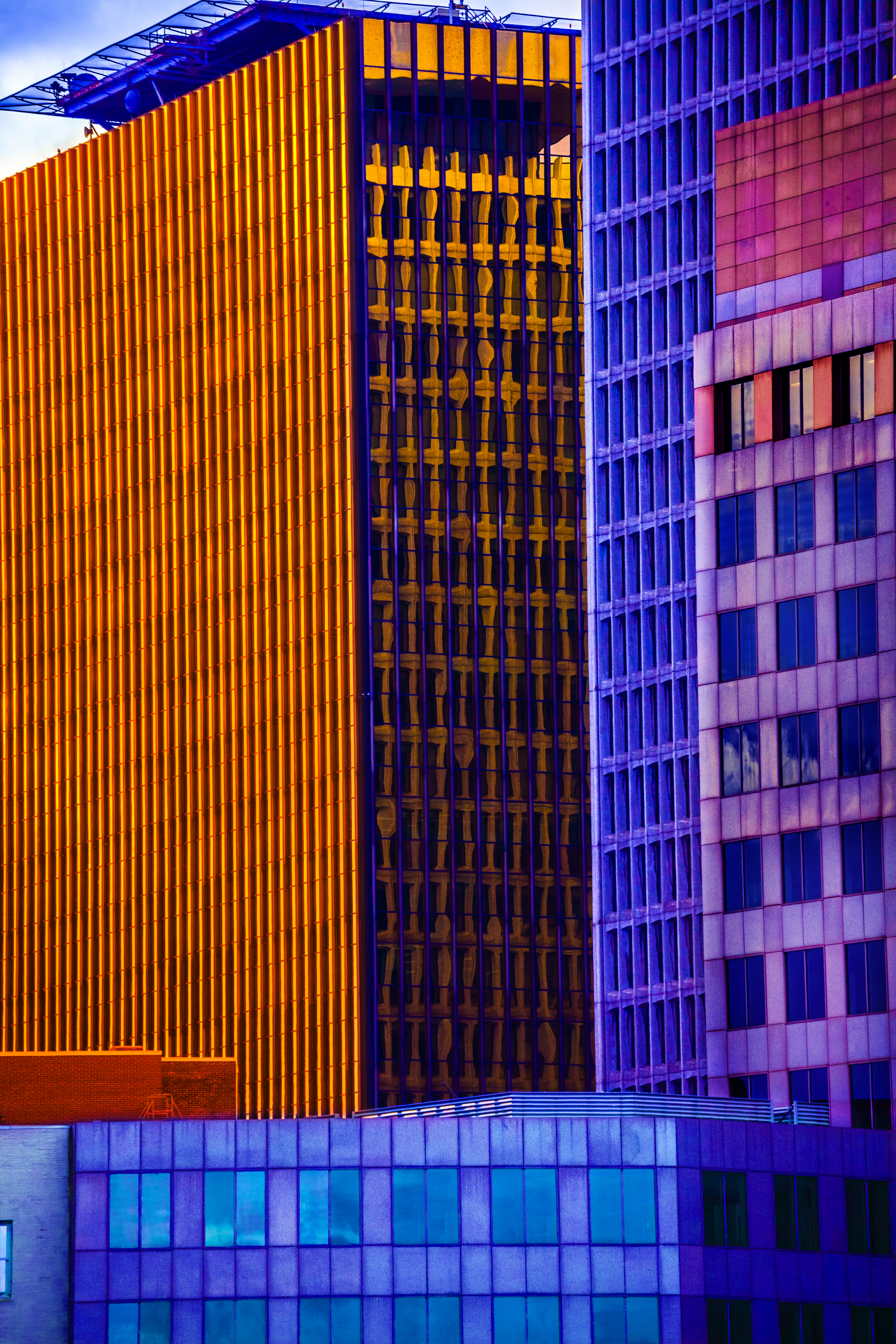 Gold Building & Financial Center
