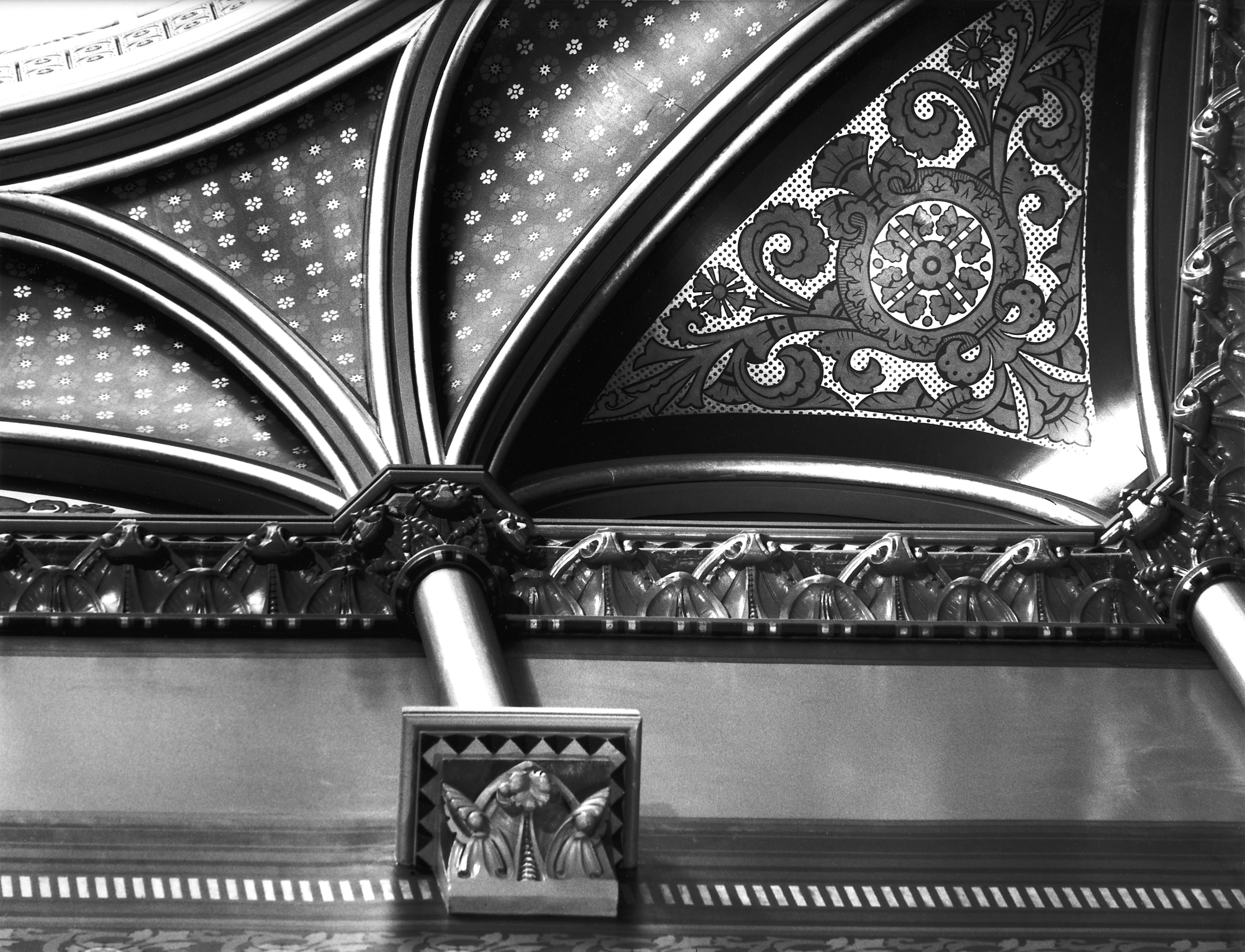 Arches detail Hartford Capitol